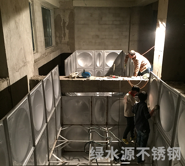 沈阳北站乐天异型水箱